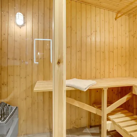 Beautiful In With Sauna *